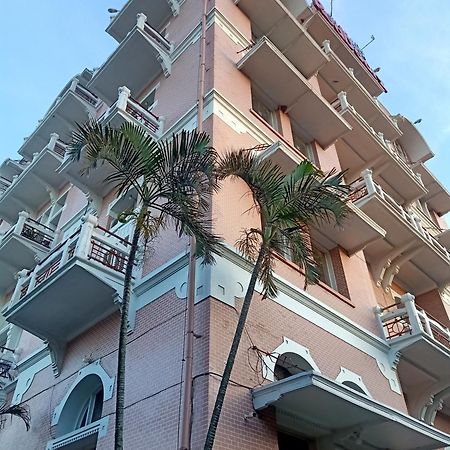Hotel Niagara 拉旺 外观 照片
